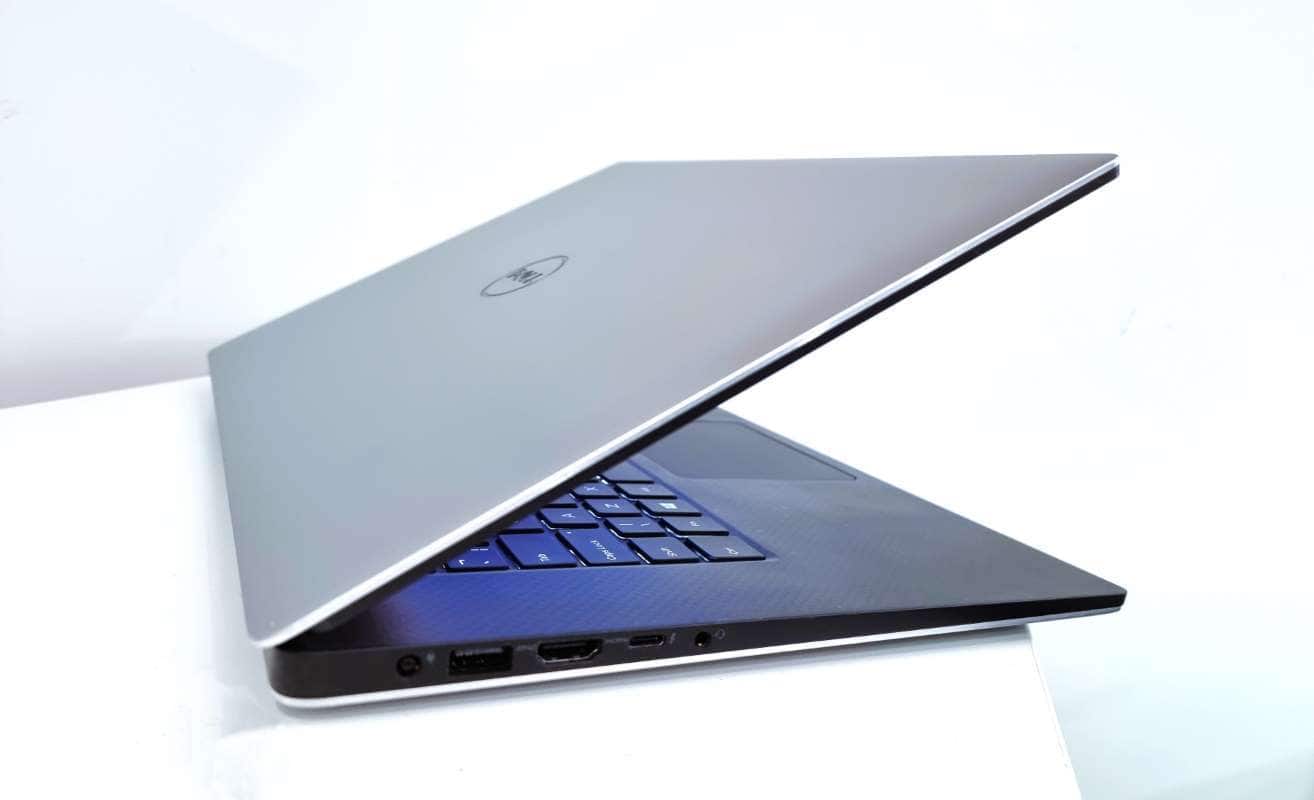 Dell XPS 15 9550 Laptop | i7 CPU, 4K Touchscreen