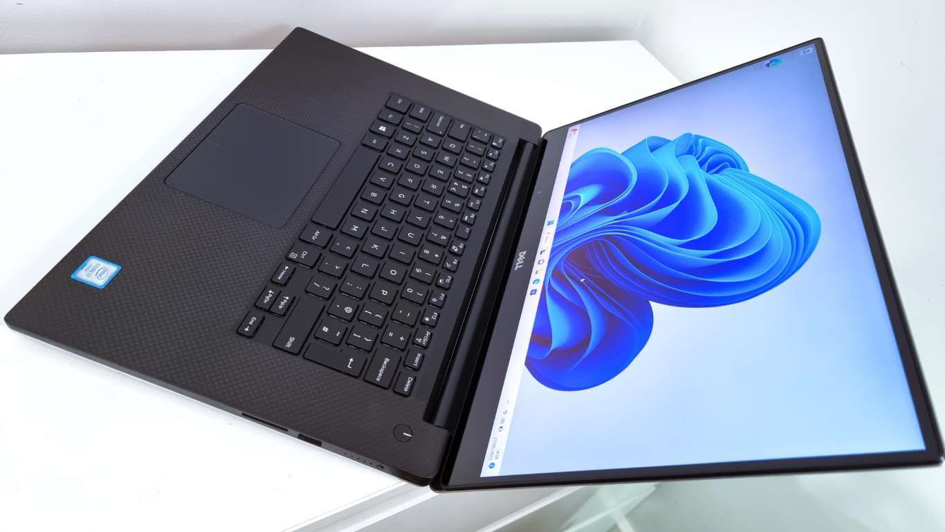Dell XPS 15 9550 Laptop | i7 CPU, 4K Touchscreen