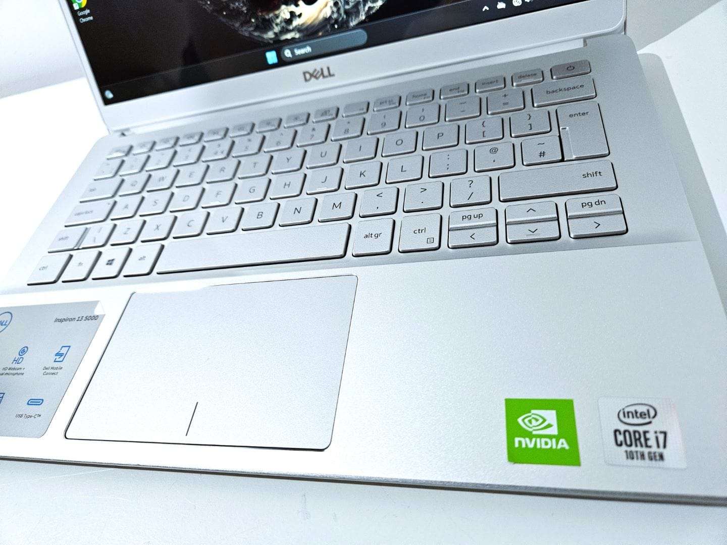 z*y様 DELL Inspiron13 i7-7500U メモリ8GB SSD Dell Inspiron 13 Ultrabook | Intel i7, 16GB RAM, MX250, 13.3 FHD